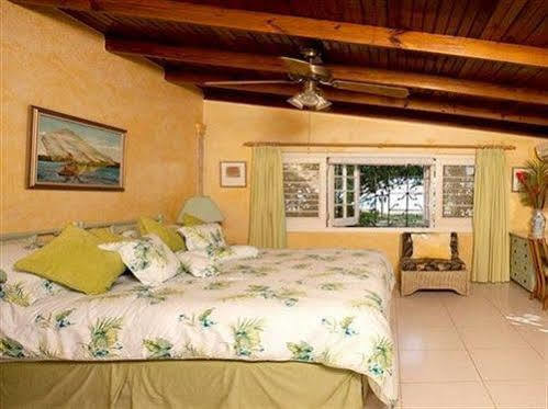 Paradise Beachfront Villas Rio Bueno Exterior photo